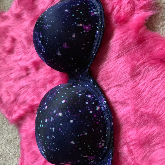 PINK Victoria's Secret Other - ⭐️Victorias secret wear everywhere bra